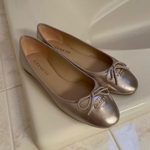 Coach Alina metallic leather ballet flats in champagne